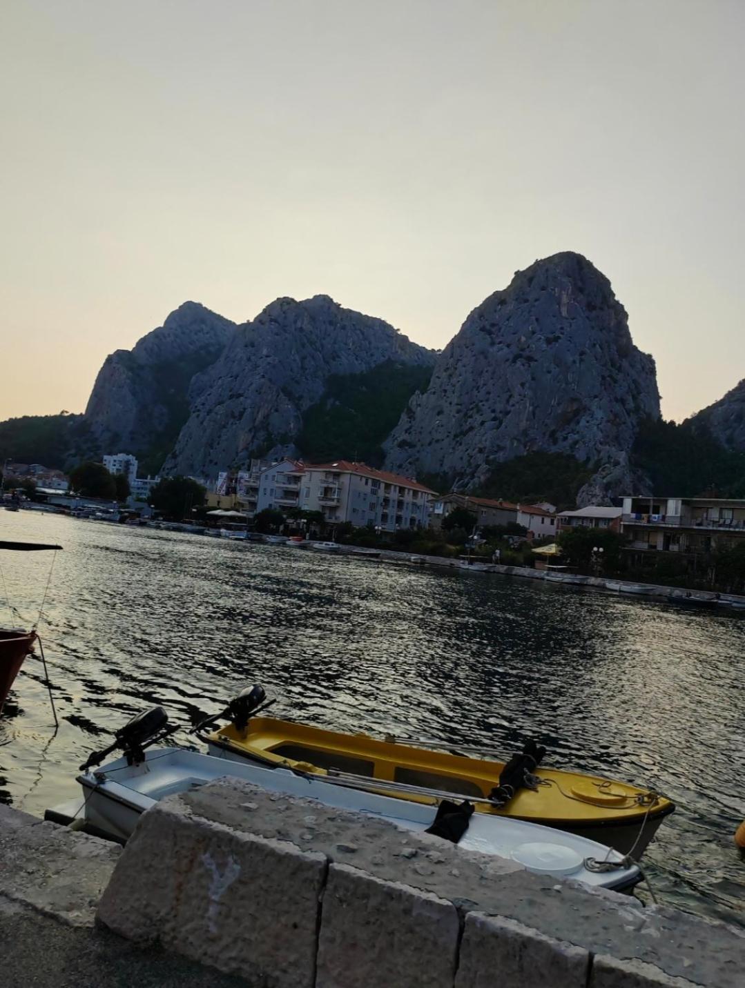 Apartmani Branko Vojnovic Omiš Dış mekan fotoğraf