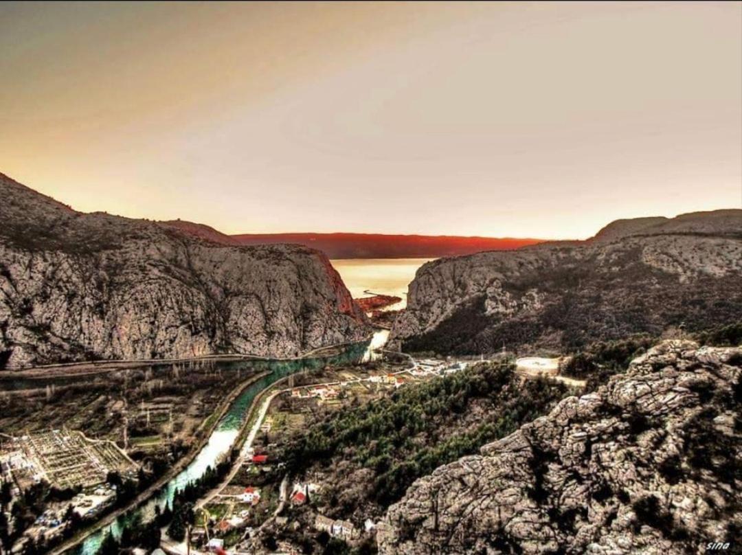 Apartmani Branko Vojnovic Omiš Dış mekan fotoğraf