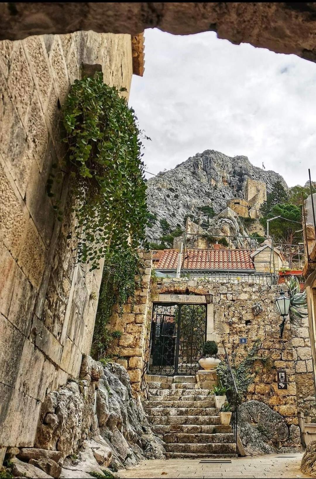 Apartmani Branko Vojnovic Omiš Dış mekan fotoğraf