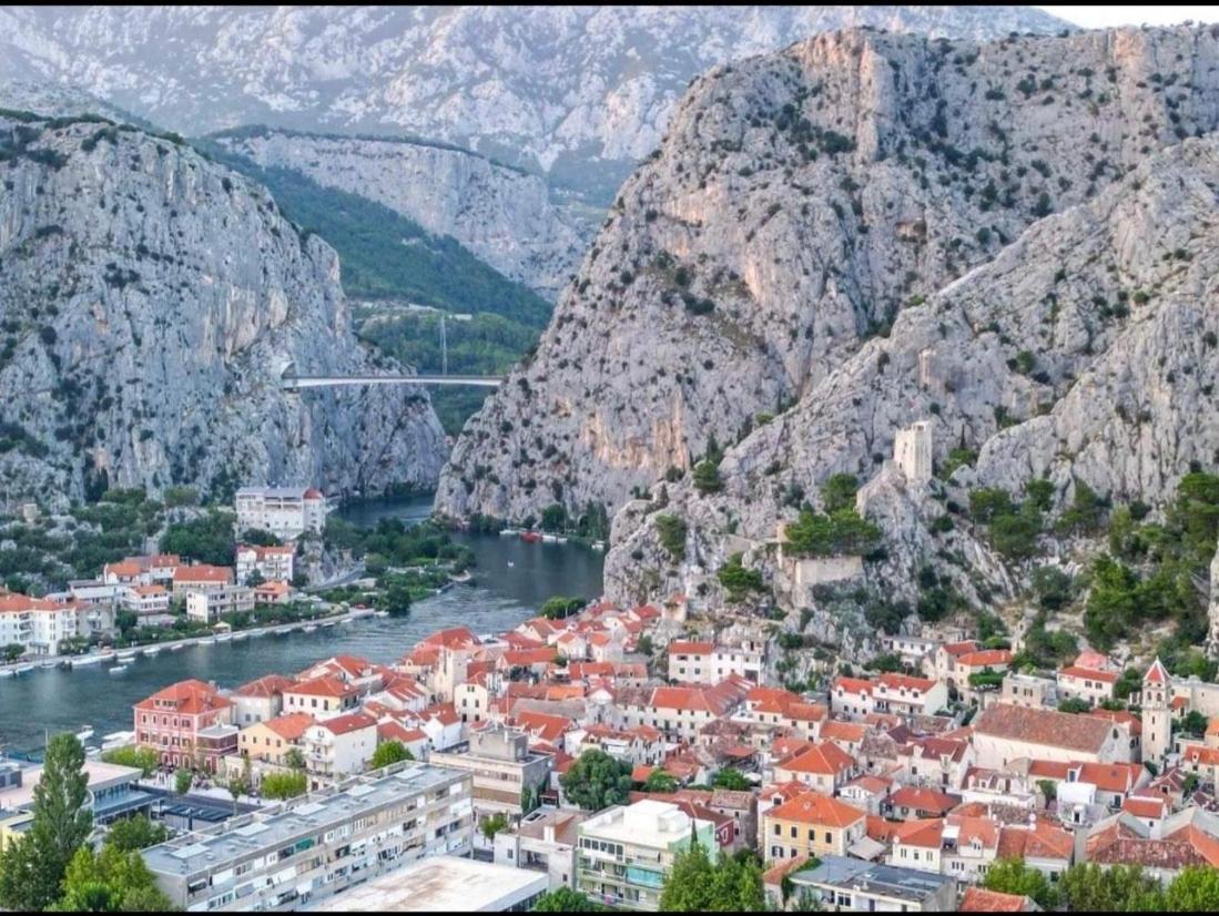 Apartmani Branko Vojnovic Omiš Oda fotoğraf