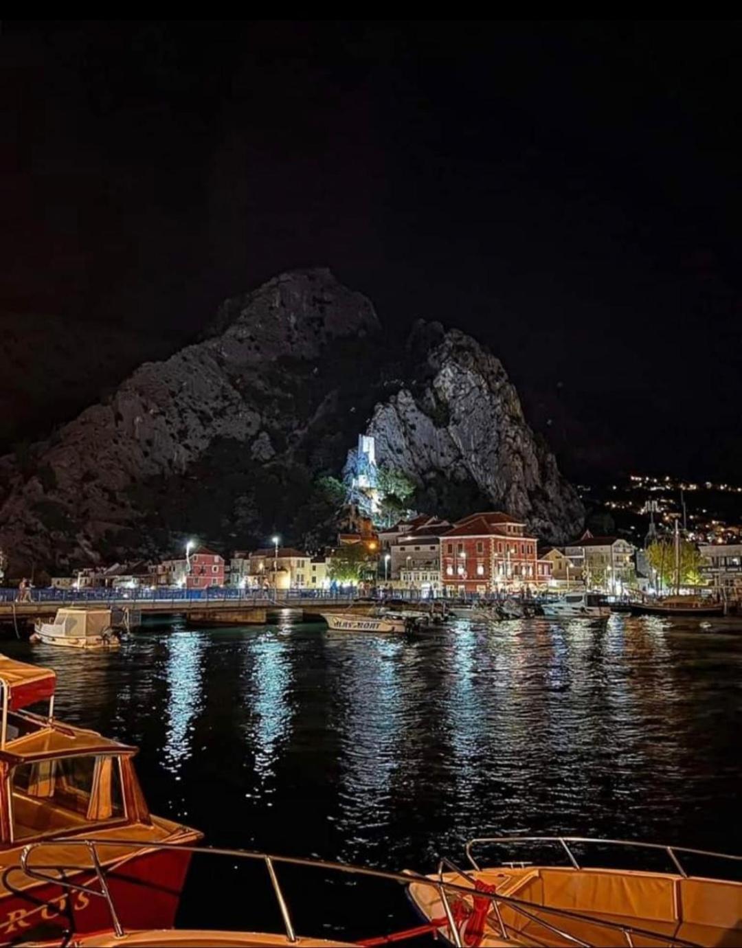 Apartmani Branko Vojnovic Omiš Oda fotoğraf