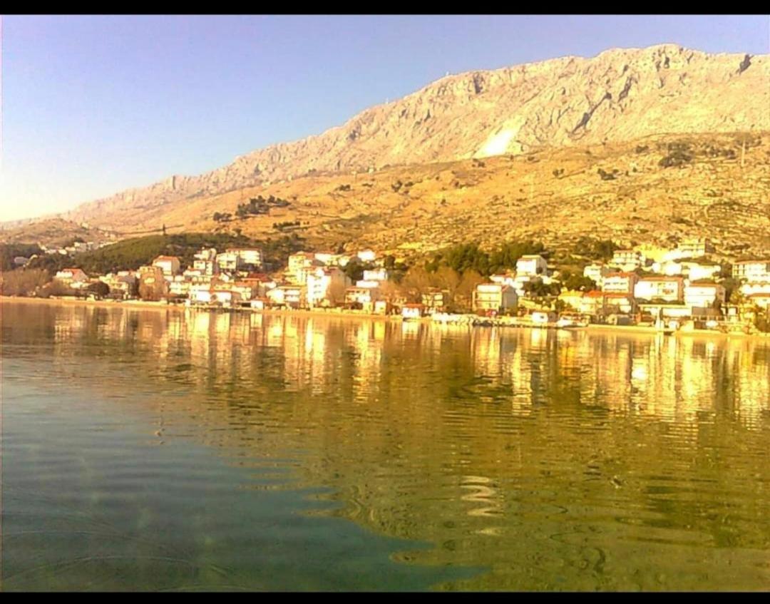 Apartmani Branko Vojnovic Omiš Oda fotoğraf